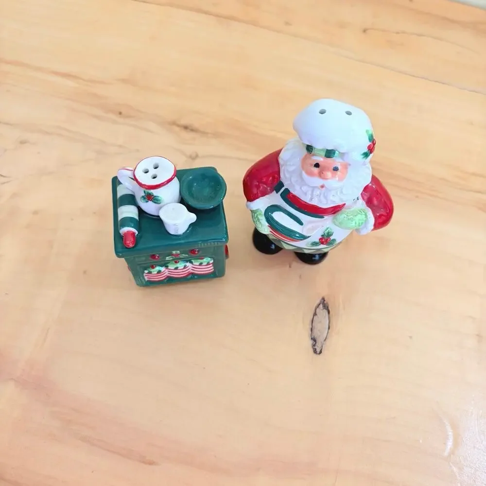 Vtg Fitz and Floyd SANTA's KITCHEN Salt & Pepper Shakers Hand-Painted Figurine